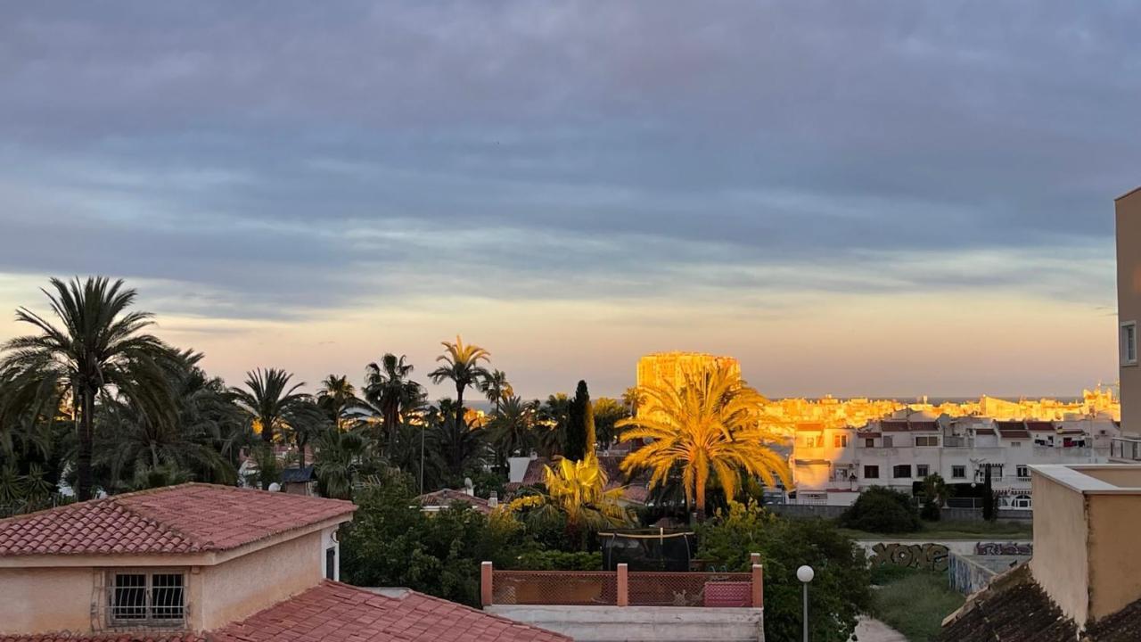 Isla Verde Apartment Torrevieja Eksteriør bilde